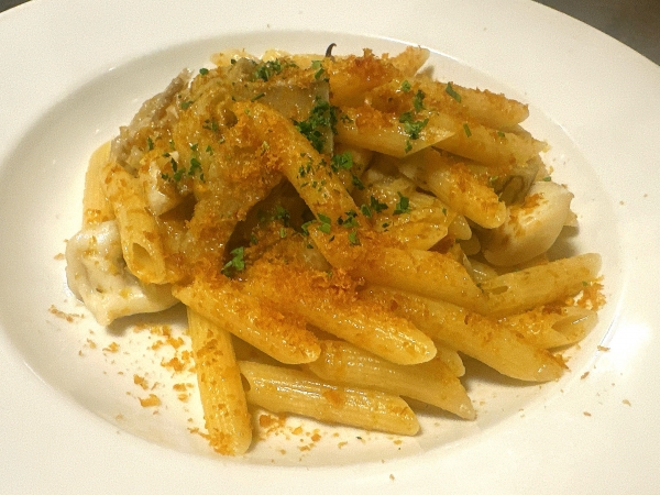 penne seppia e carciofi