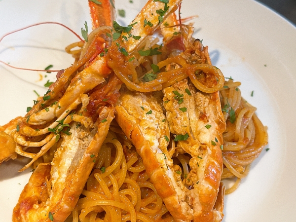 Spaghetti scampi pomodorocrema